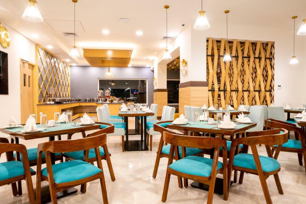 Vivanta Chitwan Bharatpur Bharatpur  Extérieur photo