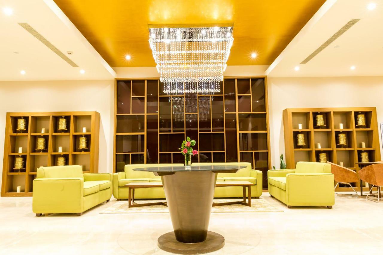 Vivanta Chitwan Bharatpur Bharatpur  Extérieur photo